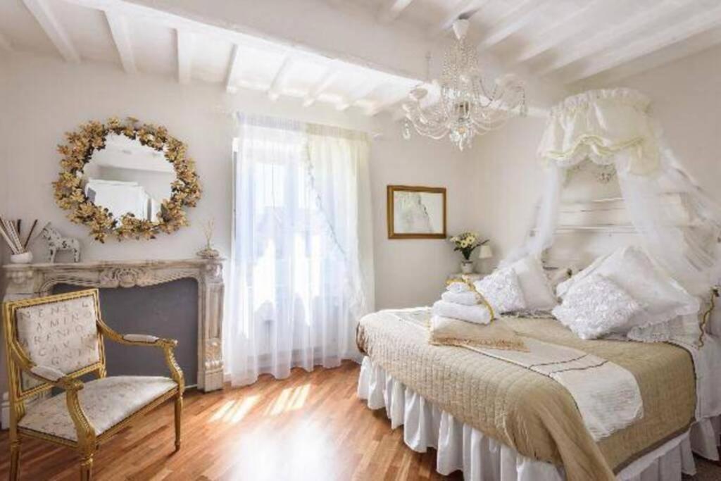 Appartamento Incantevole Nel Centro Di Arezzo Buitenkant foto