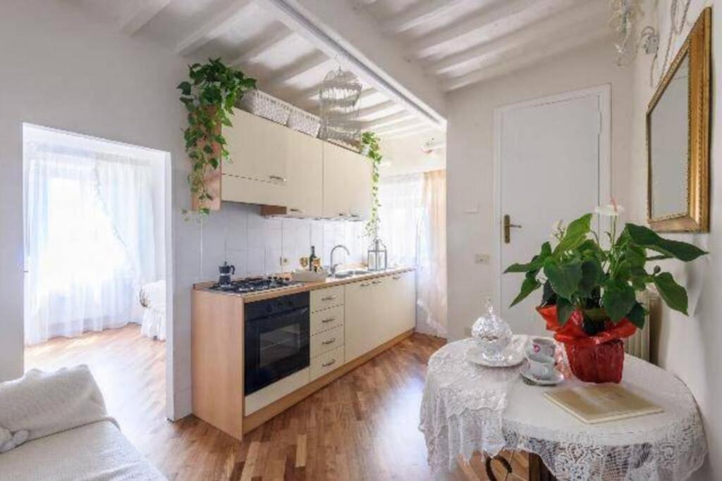 Appartamento Incantevole Nel Centro Di Arezzo Buitenkant foto
